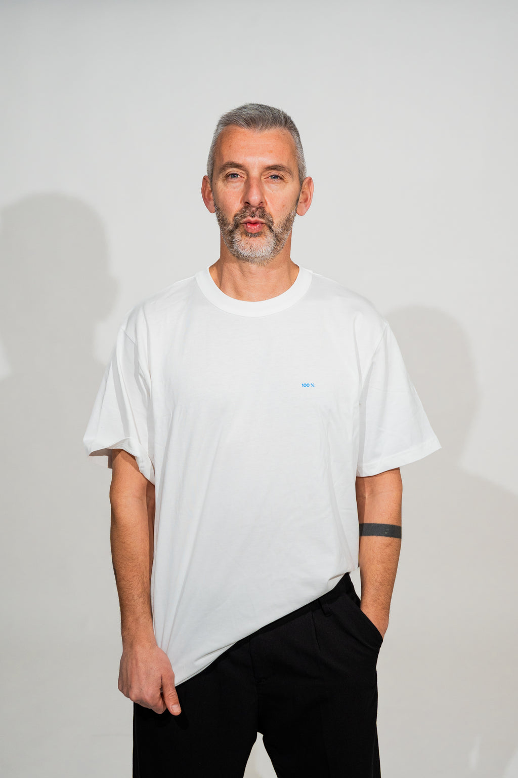 TSHIRT OVER - LAYERING