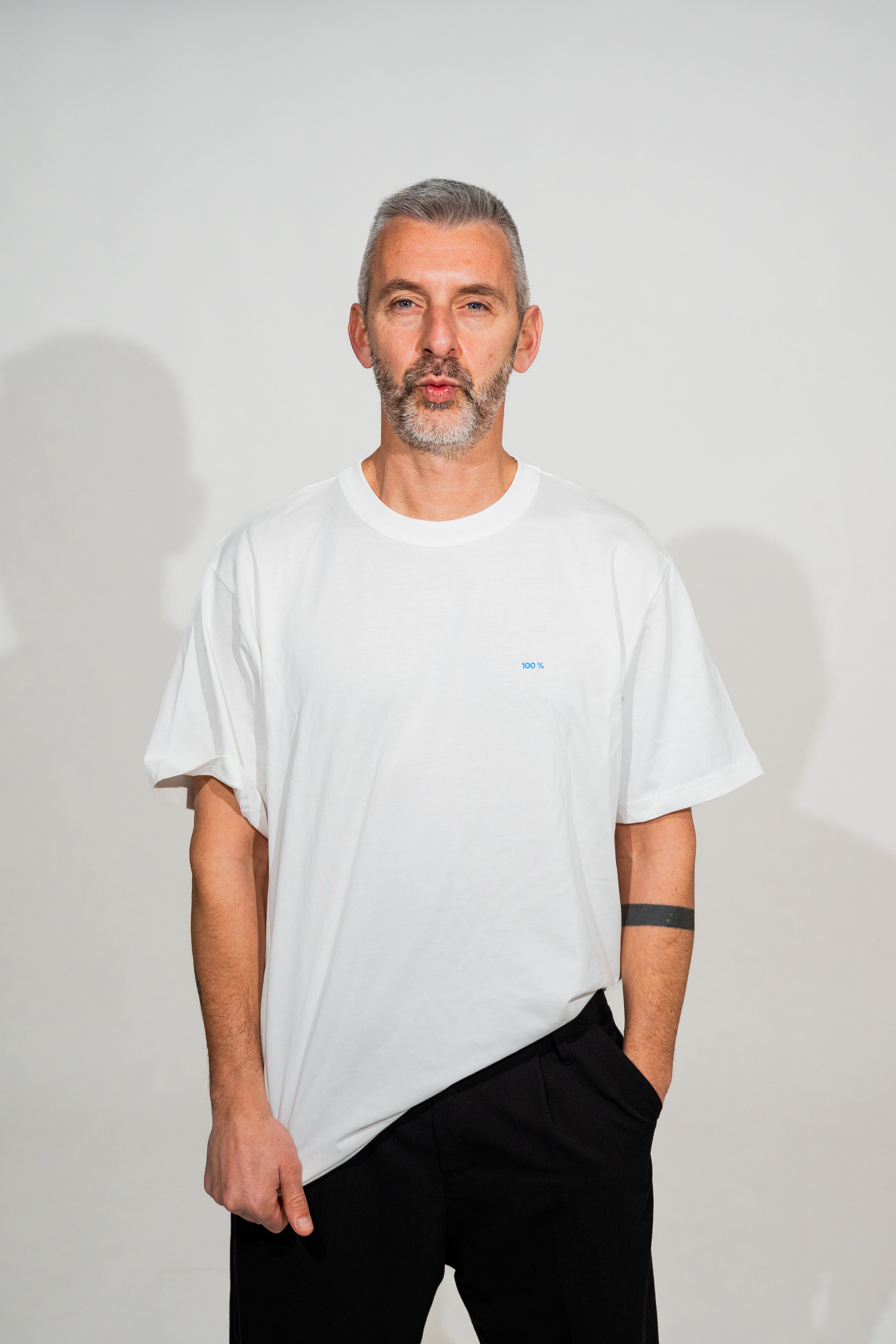 TSHIRT OVER - LAYERING