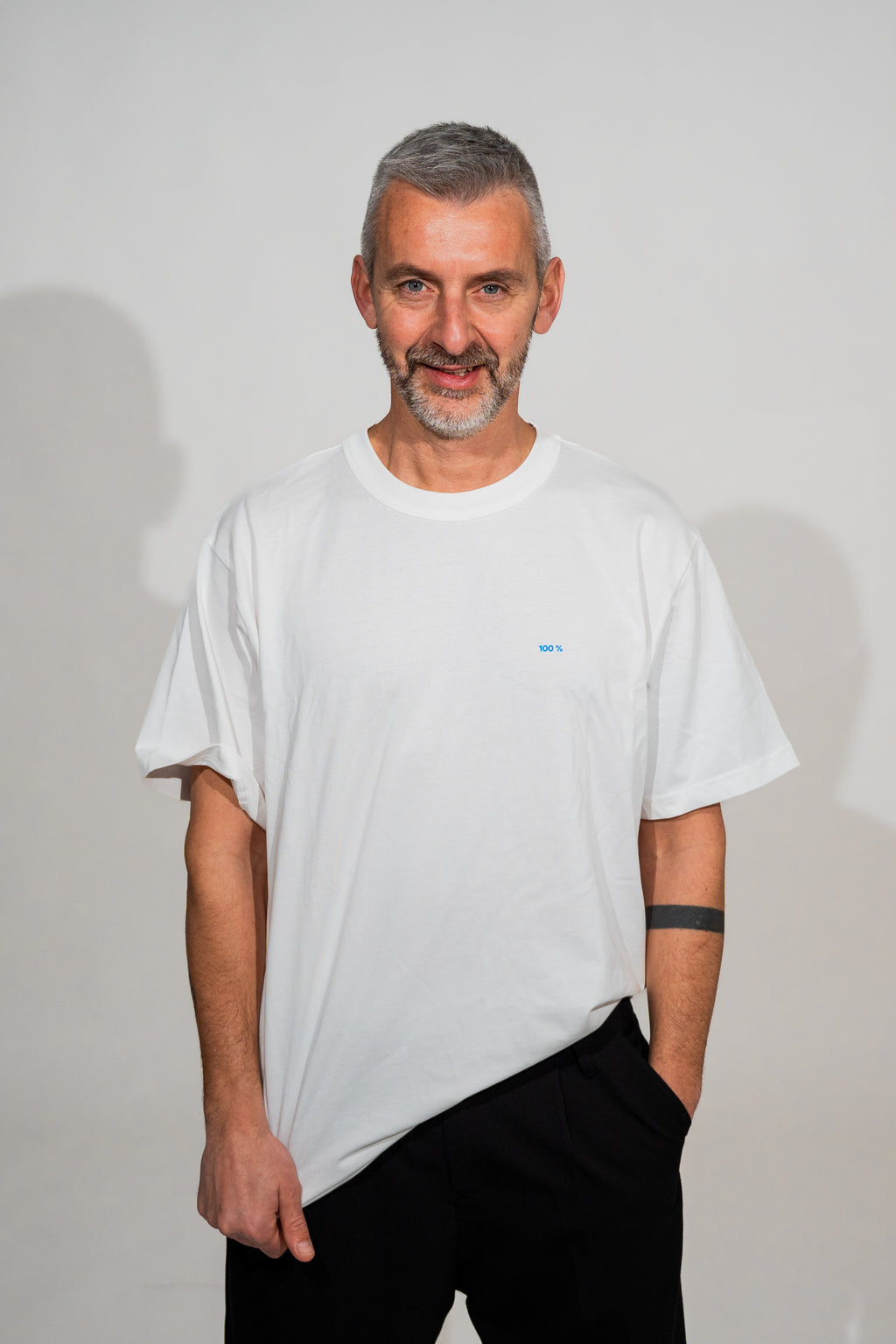 TSHIRT OVER - LAYERING