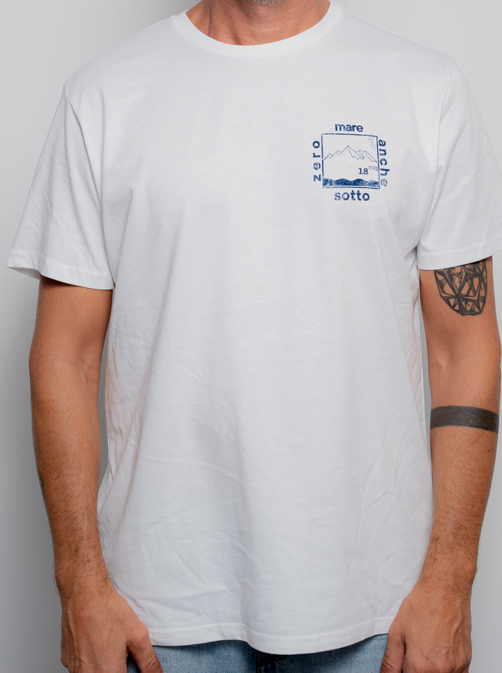 TSHIRT ISTITUZIONALE DISTRESSED